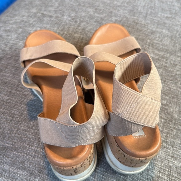 Steve Madden Bandi Wedges Beige- Womens- - Picture 9 of 10